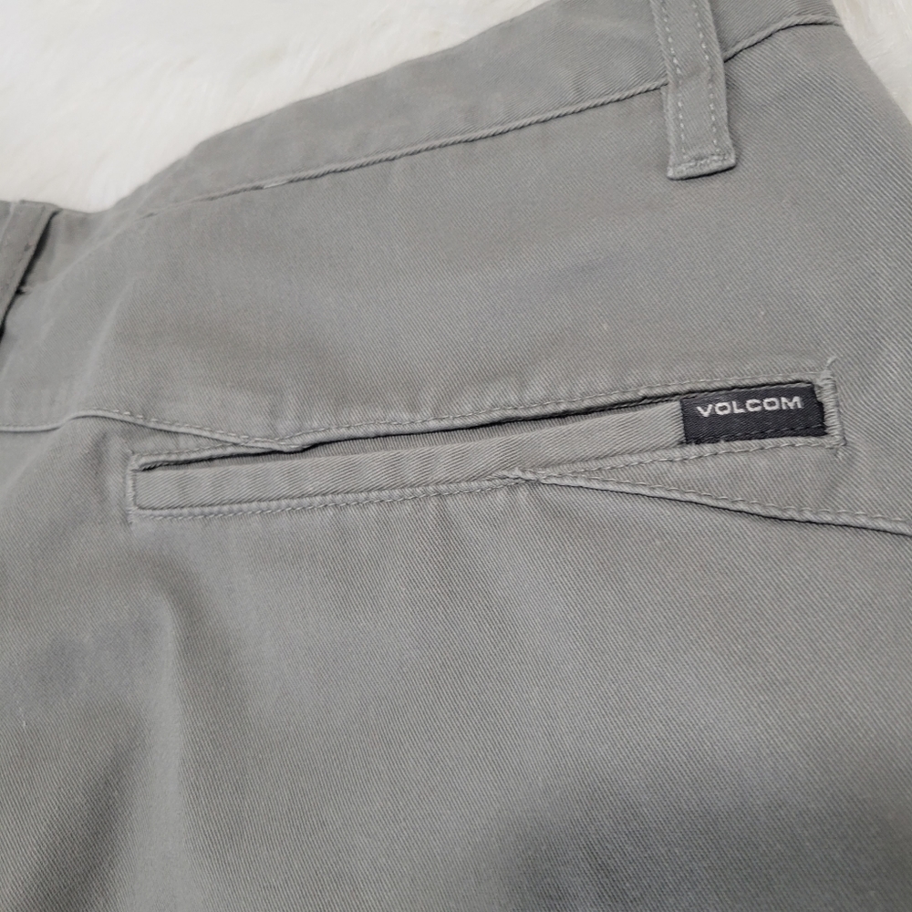 Volcom True To This Flat Front Gray Shorts 38 Euc… - image 6